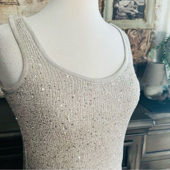 Matty M Sparkly Light Gray Sequin Shell size Medium - Picture 3 of 5